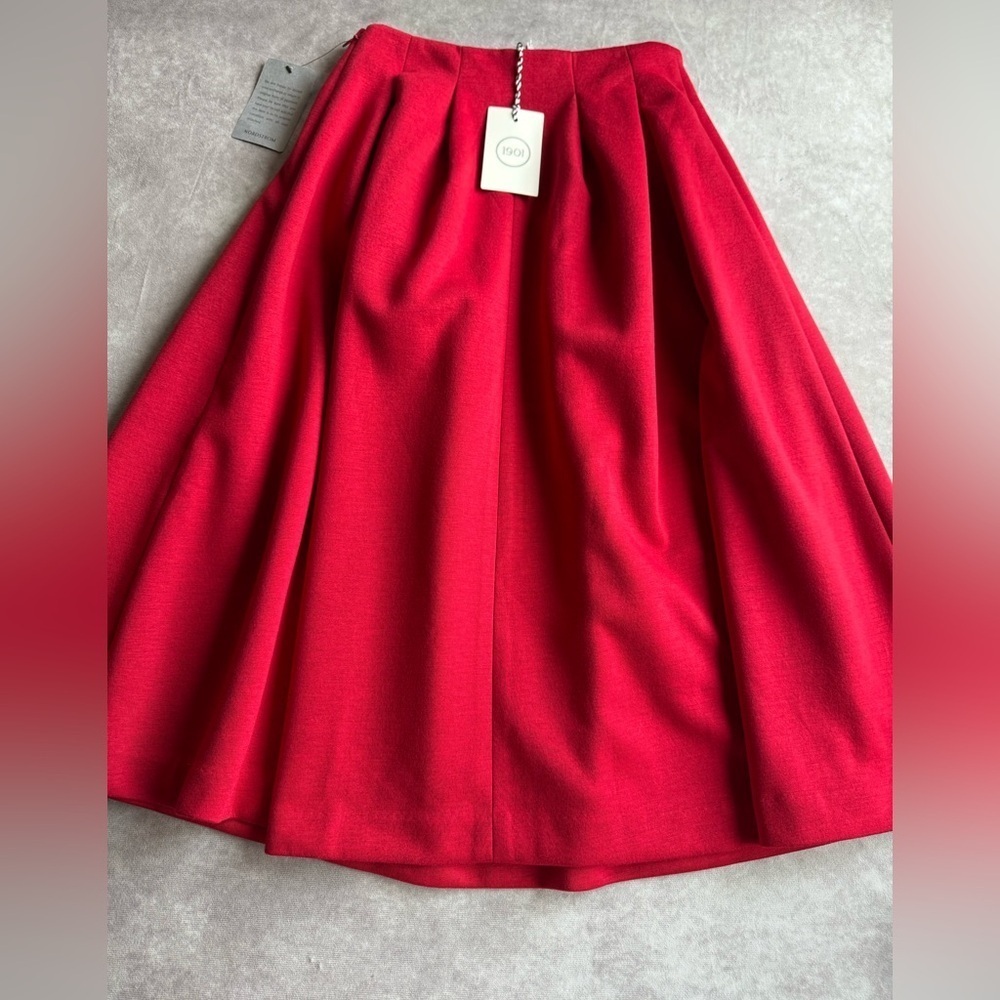 Chic Red A-Line Women's Skirt - Picture 6 of 7